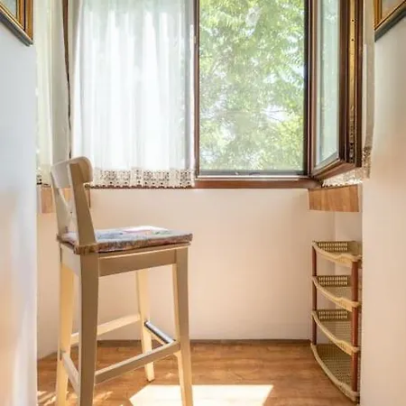 Bulgarian Style Peaceful 1 Bdrm Apt, Next To Metro Apartment