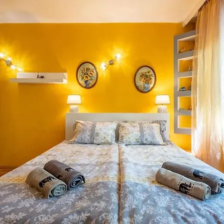 Bulgarian Style Peaceful 1 Bdrm Apt, Next To Metro * Sofia